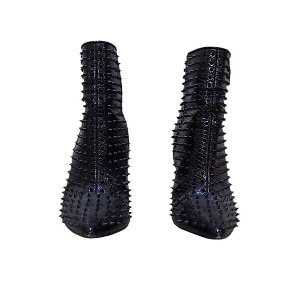 Steve Madden Via-S Spiked Stiletto Ankle Boots 7 Women Biker Moto Mobwife Punk - Picture 3 of 9